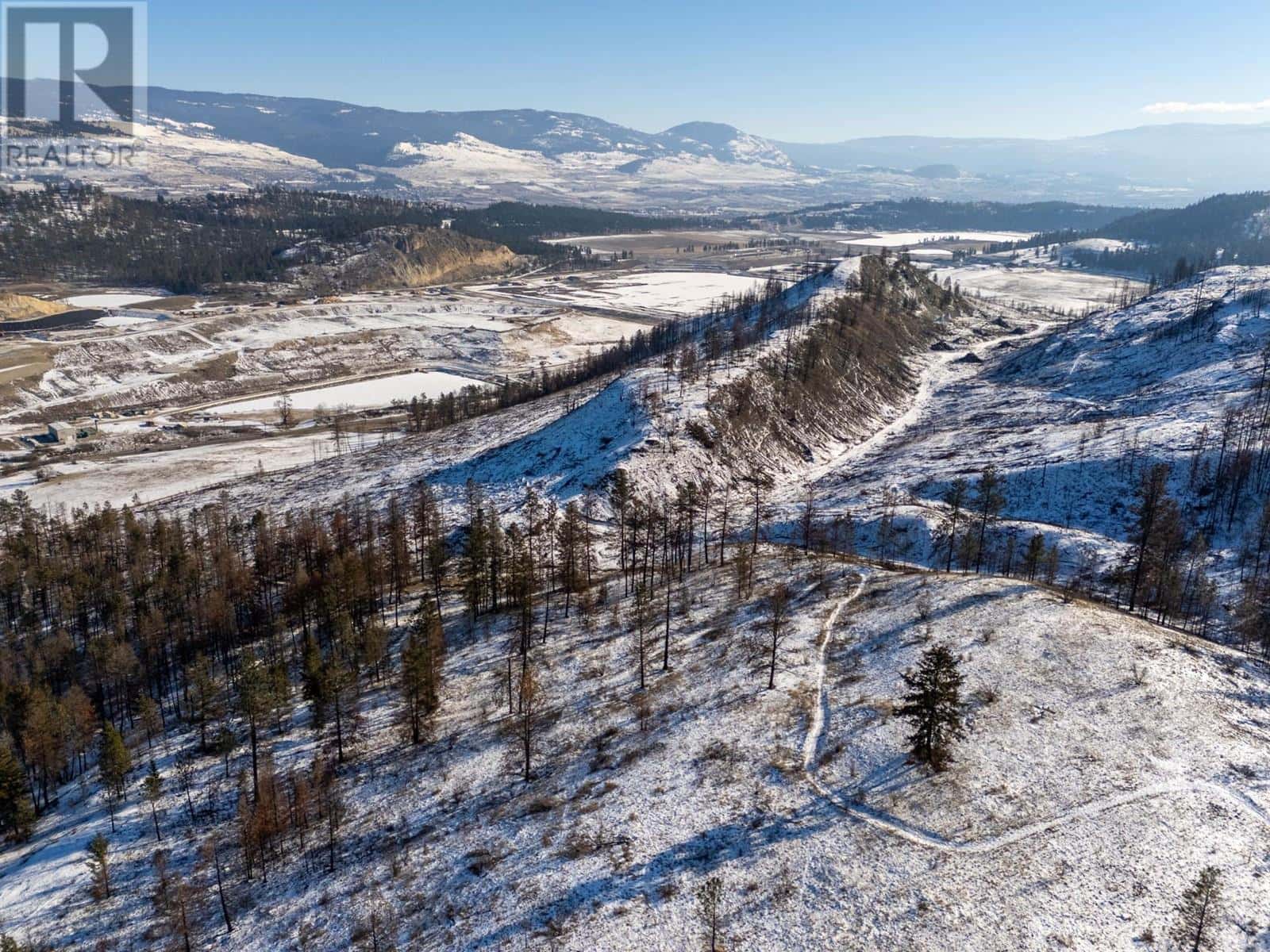 2040 Glenmore Road N — Kelowna, British Columbia - Photo 3 of 15