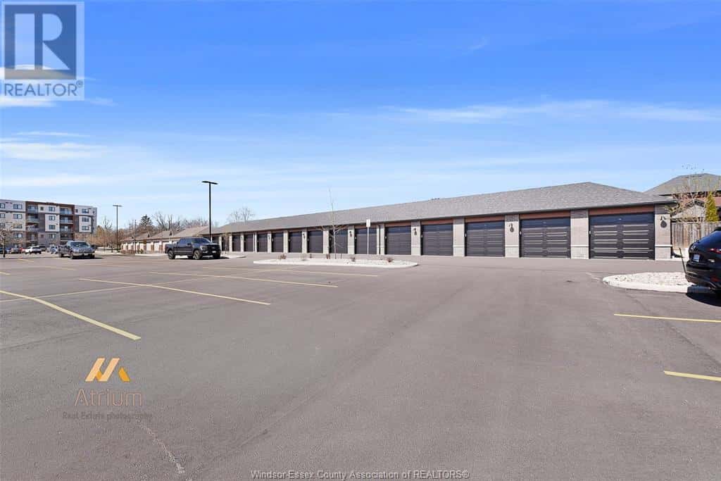 2550 SANDWICH WEST PARKWAY Unit# 216 — LaSalle - Photo 3 of 23