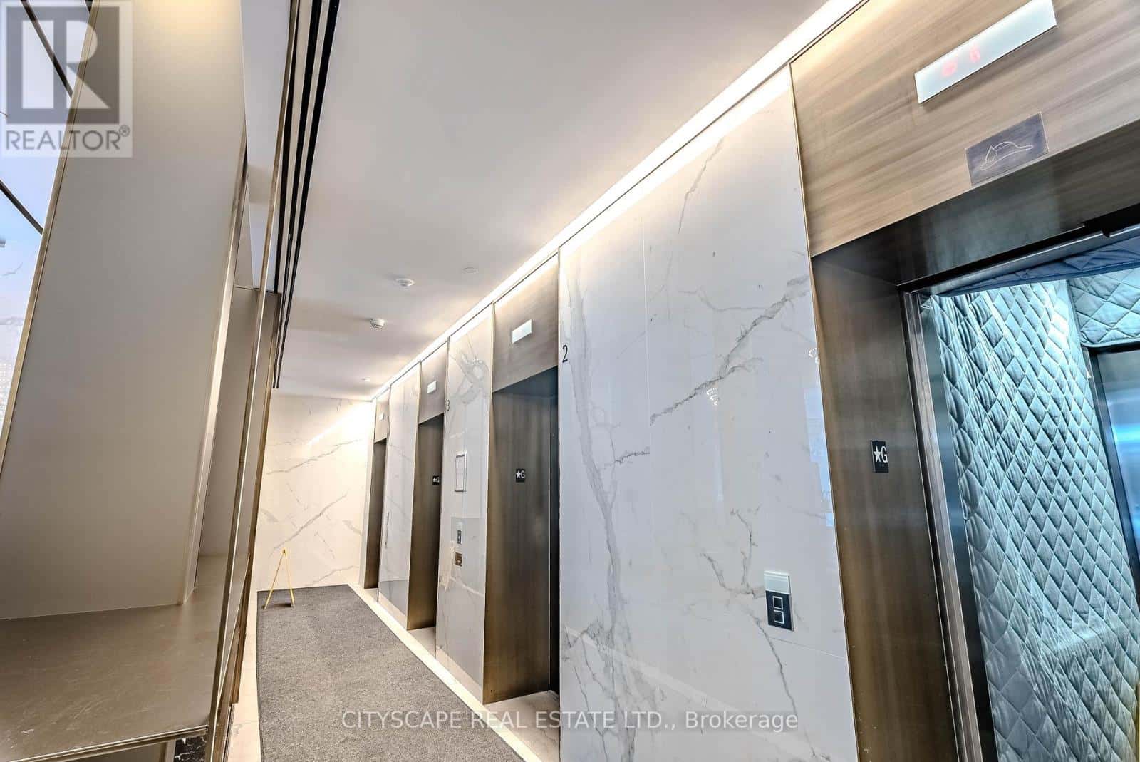 907 - 77 SHUTER STREET — Toronto (Church-Yonge Corridor), Ontario - Photo 4 of 50