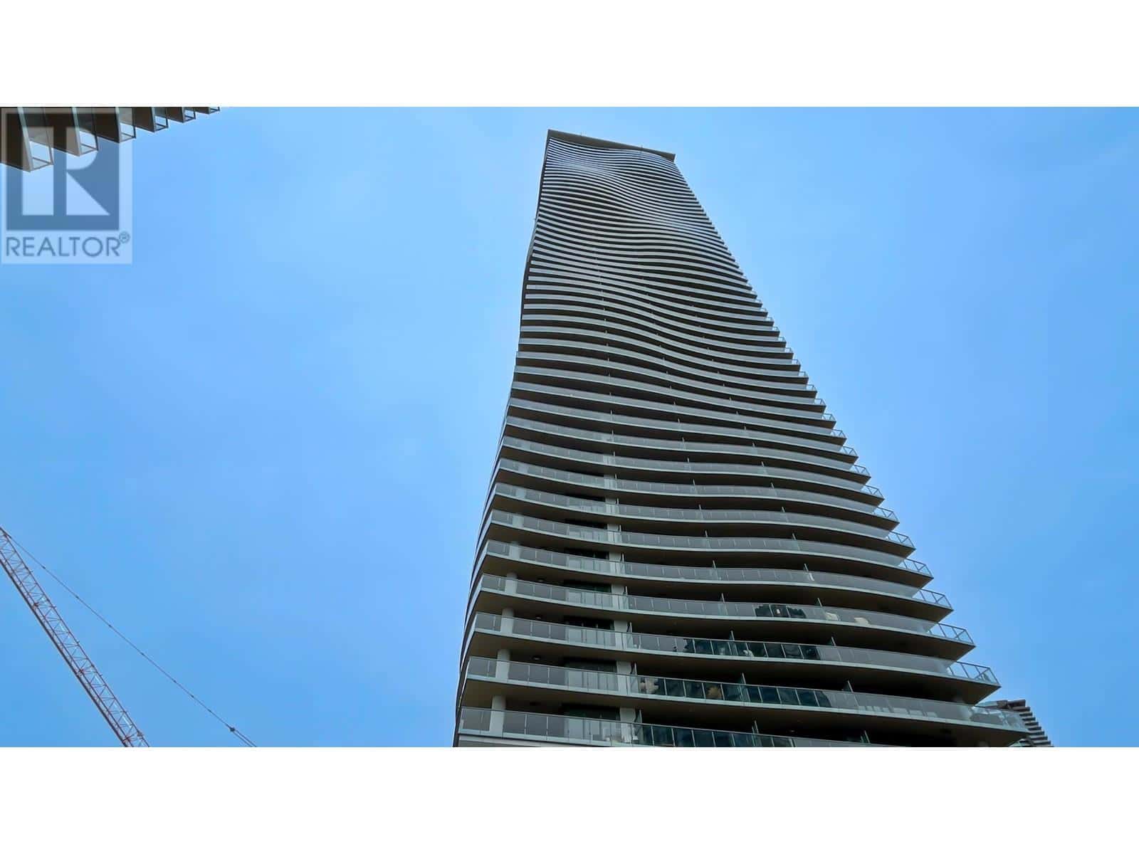 4605 4880 LOUGHEED HIGHWAY — Burnaby, British Columbia - Photo 2 of 21