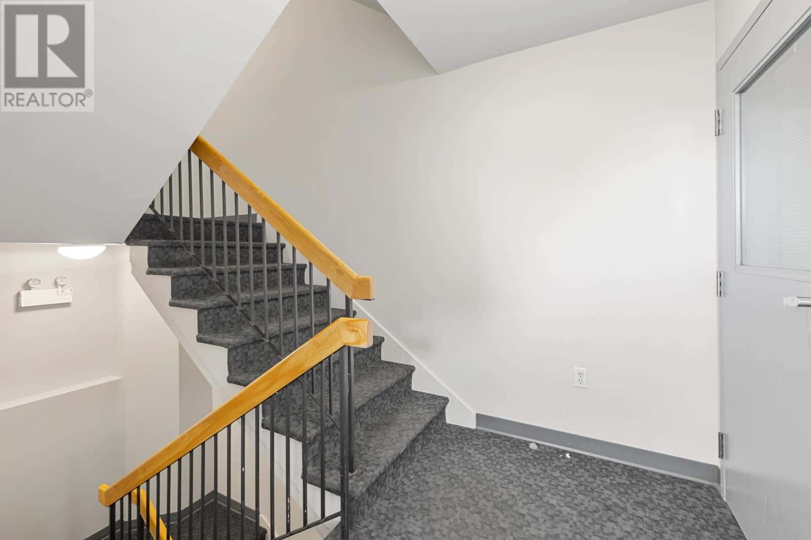 306 49 Burns Avenue — Charlottetown, Prince Edward Island - Photo 3 of 46