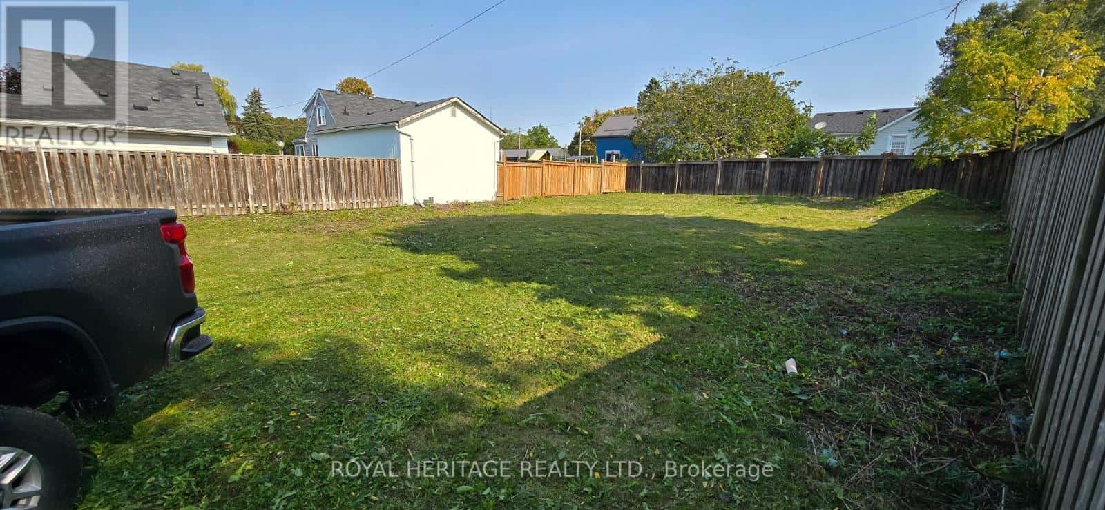 1-3 YEOVIL LANE — Port Hope, Ontario - Photo 2 of 3