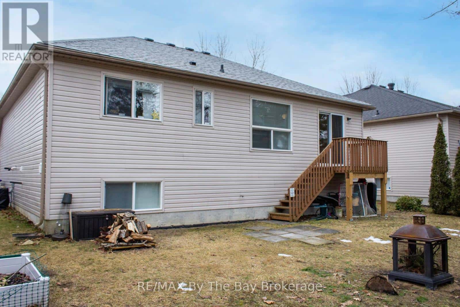 48 ROSE VALLEY WAY — Wasaga Beach, Ontario - Photo 4 of 20