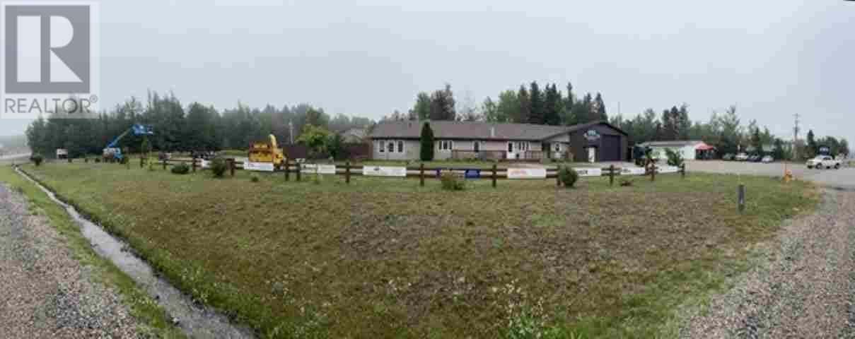 , Marathon, — Marathon - Photo 3 of 48