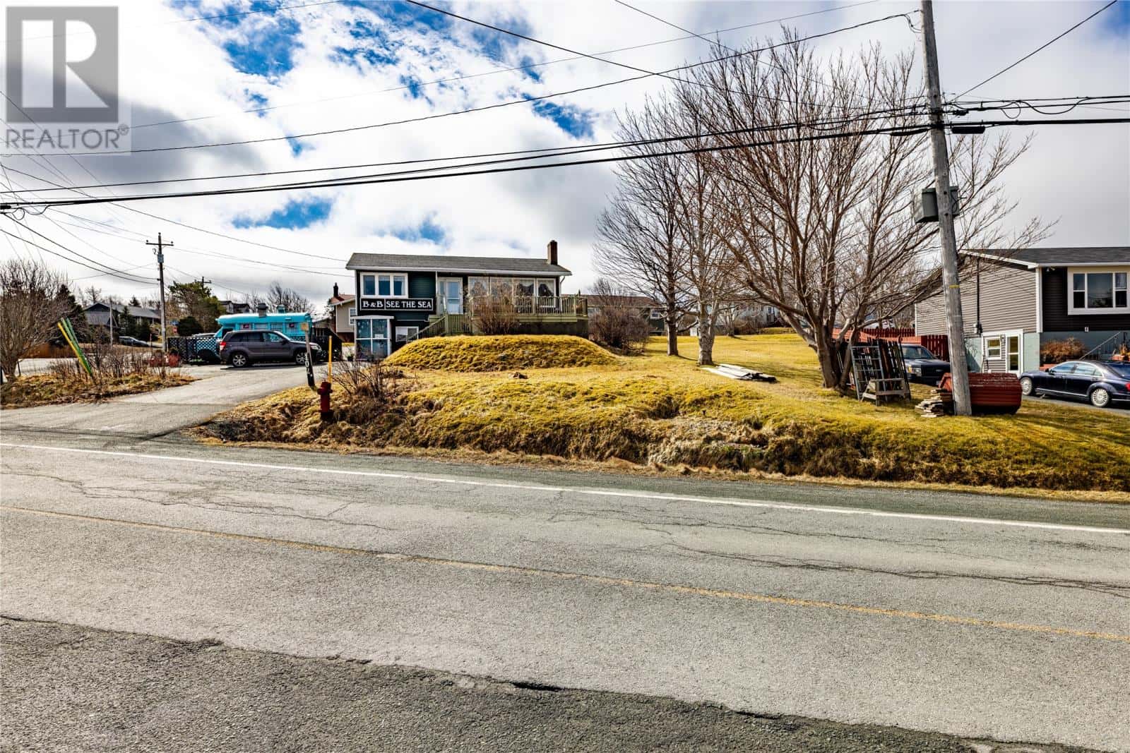 102-104 Marine Drive — Torbay, Newfoundland & Labrador - Photo 2 of 35