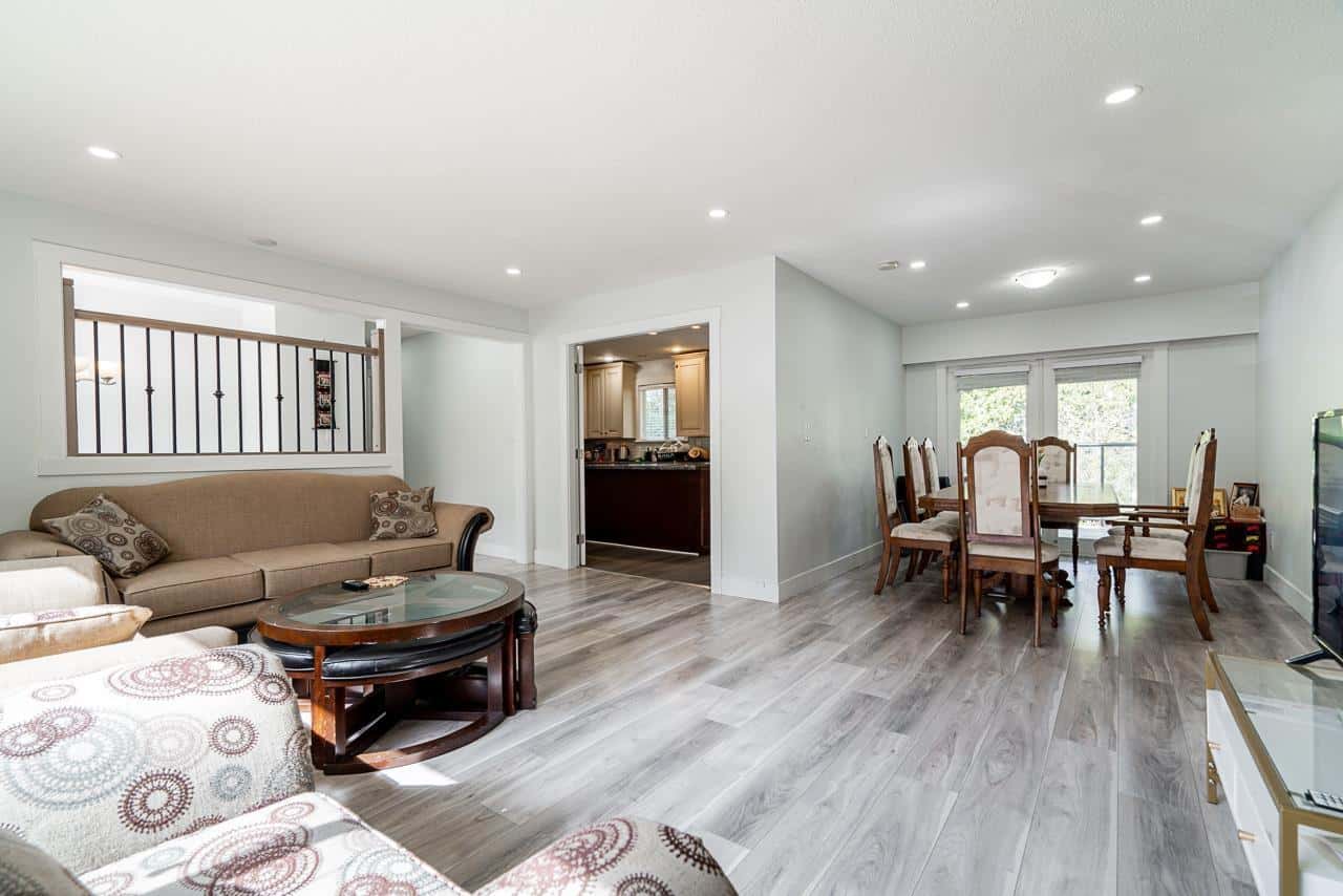 11695 64 AVENUE — Delta, British Columbia - Photo 4 of 20