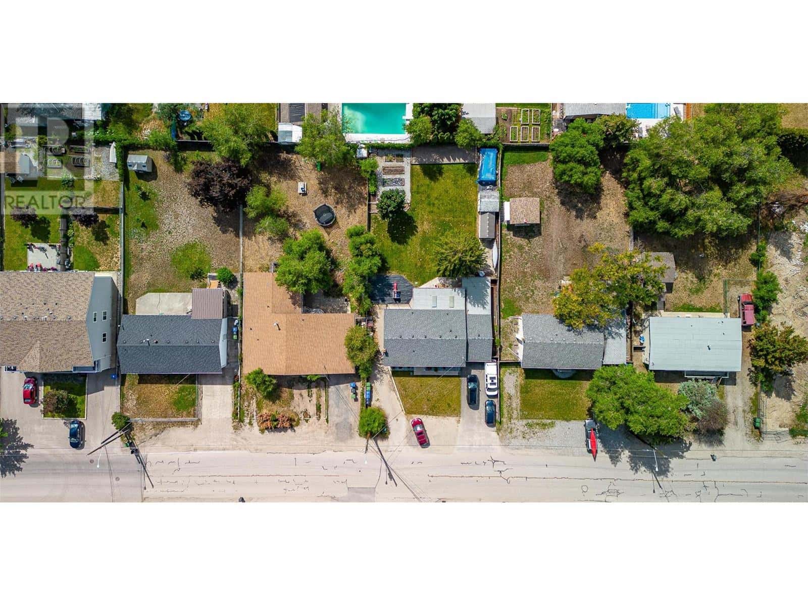 420 Asher Road — Kelowna, British Columbia - Photo 5 of 19