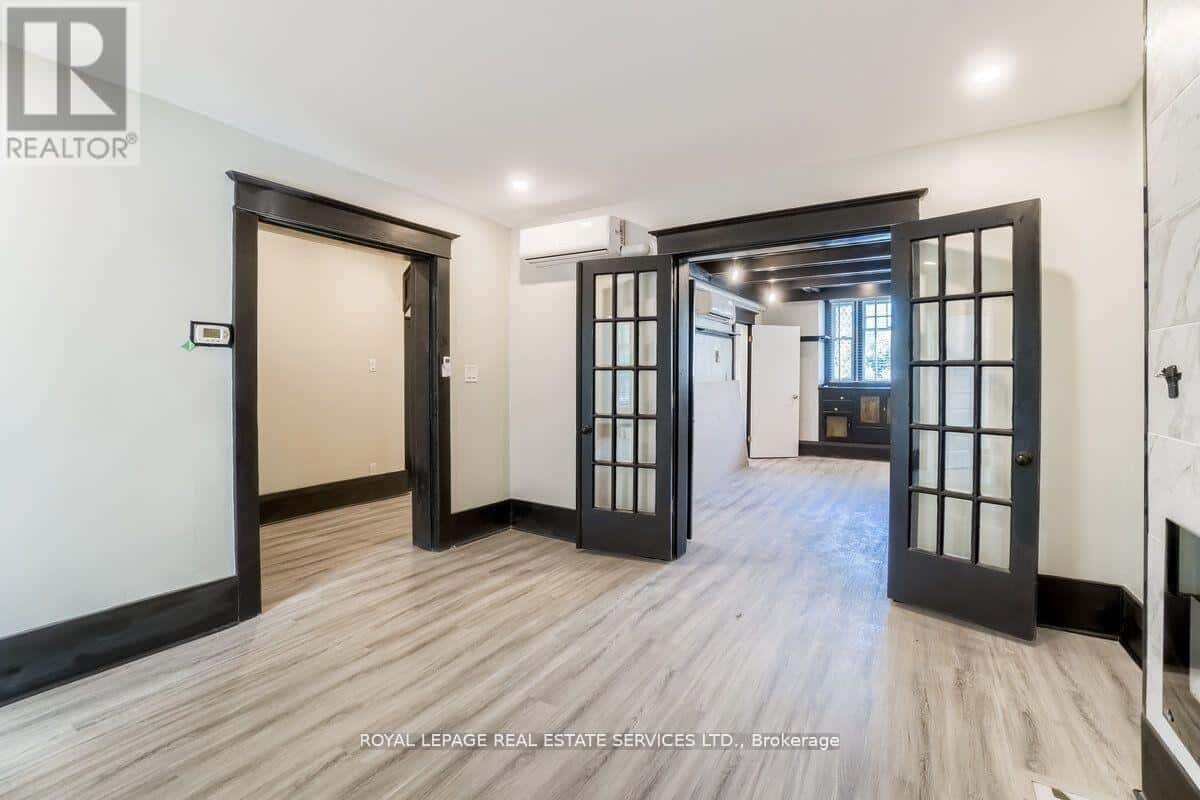 31 TYNDALL AVENUE — Toronto (South Parkdale), Ontario - Photo 5 of 40