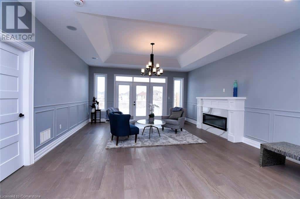 21-40 HEATH Street — Brantford, Ontario - Photo 4 of 35