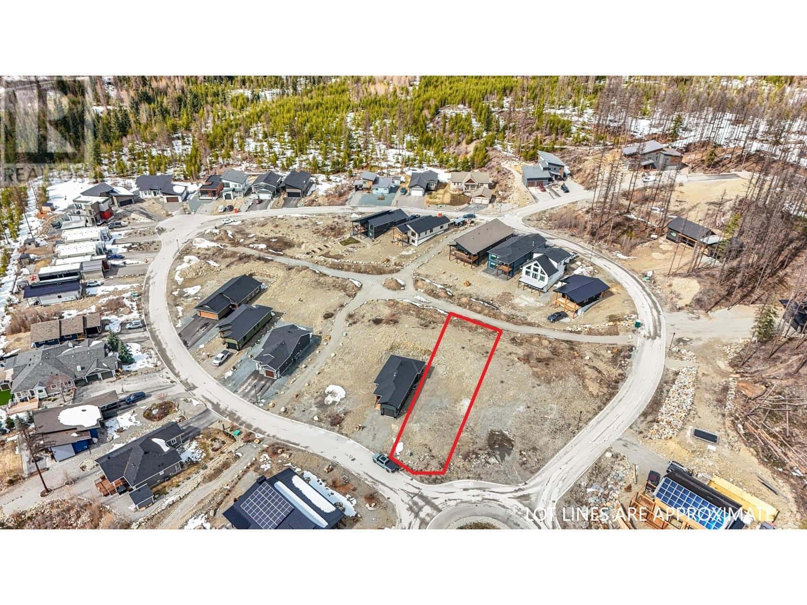 105 SULLIVAN Drive — Kimberley, British Columbia - Photo 2 of 13