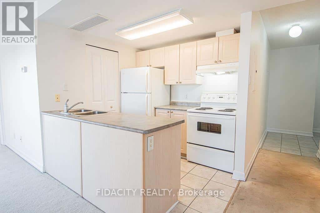 , Ottawa, — Ottawa - Photo 2 of 14