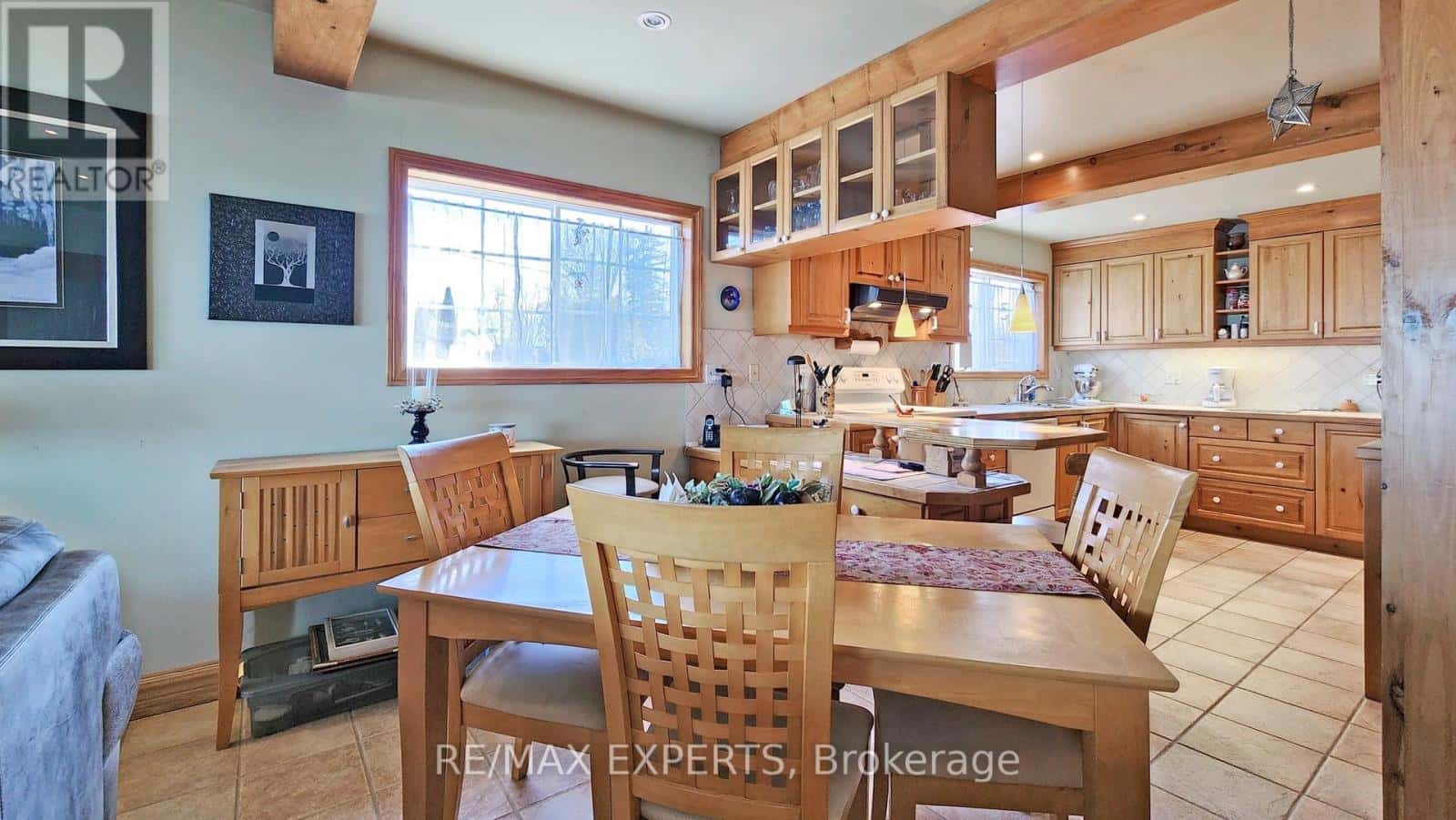 , Innisfil, — Innisfil - Photo 2 of 40