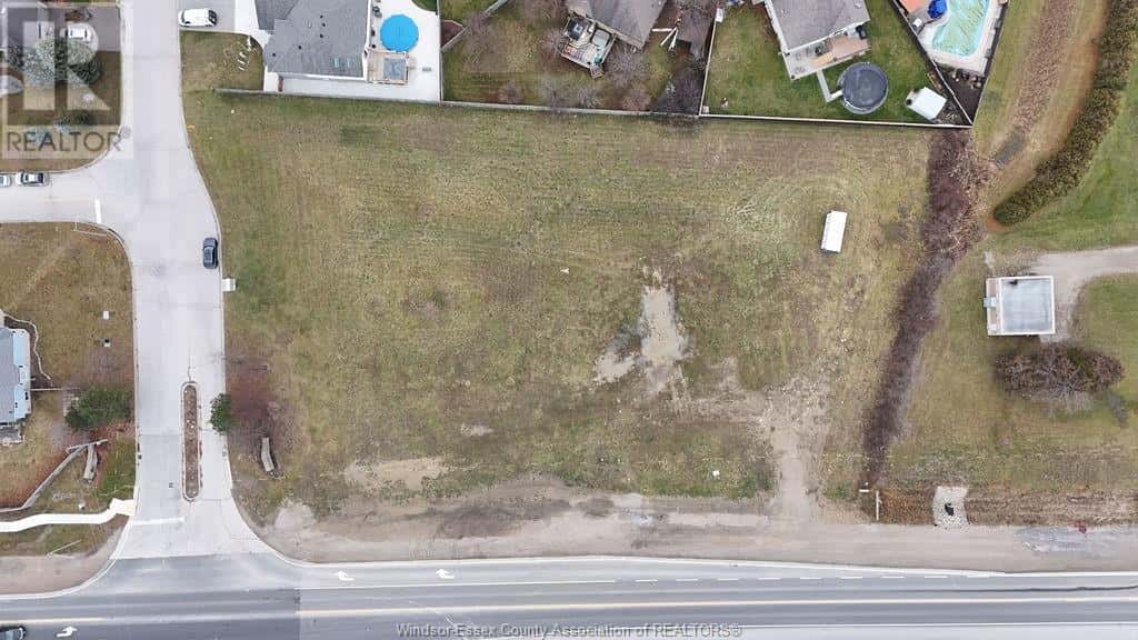 12059 COUNTY RD 42 — Tecumseh, Ontario - Photo 3 of 10