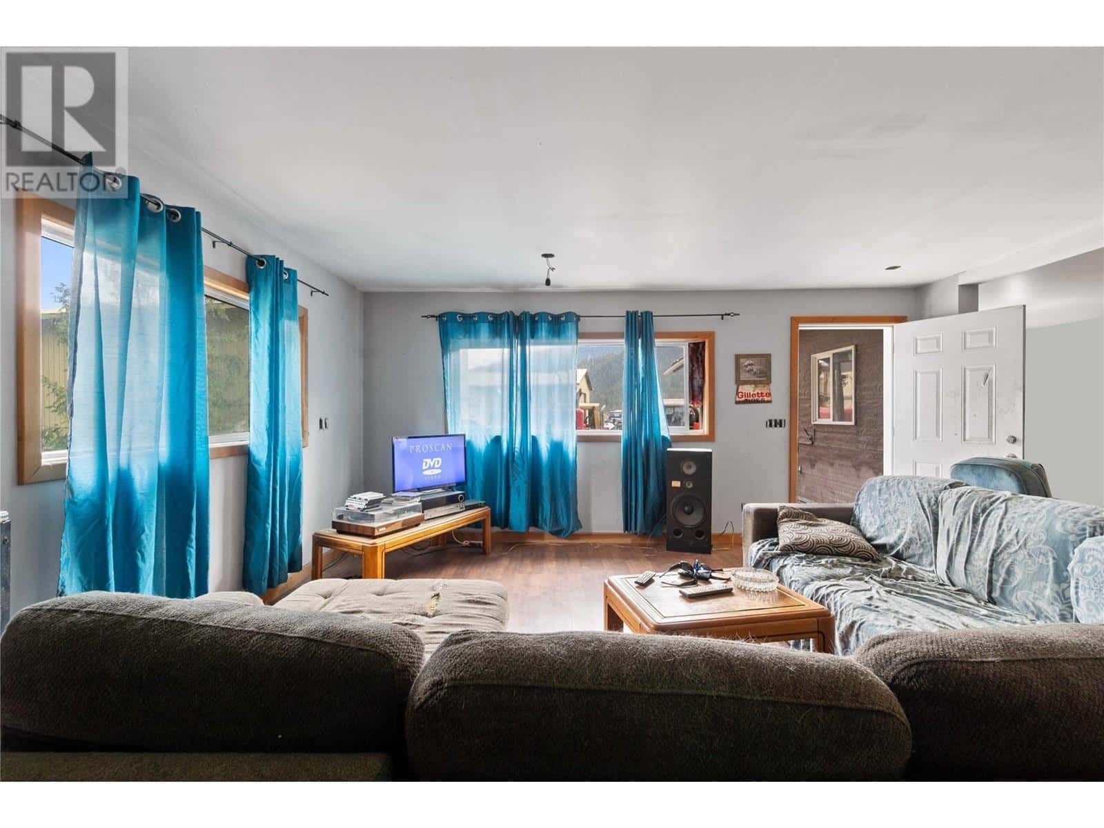 , Malakwa, British Columbia — Malakwa, British Columbia - Photo 4 of 102