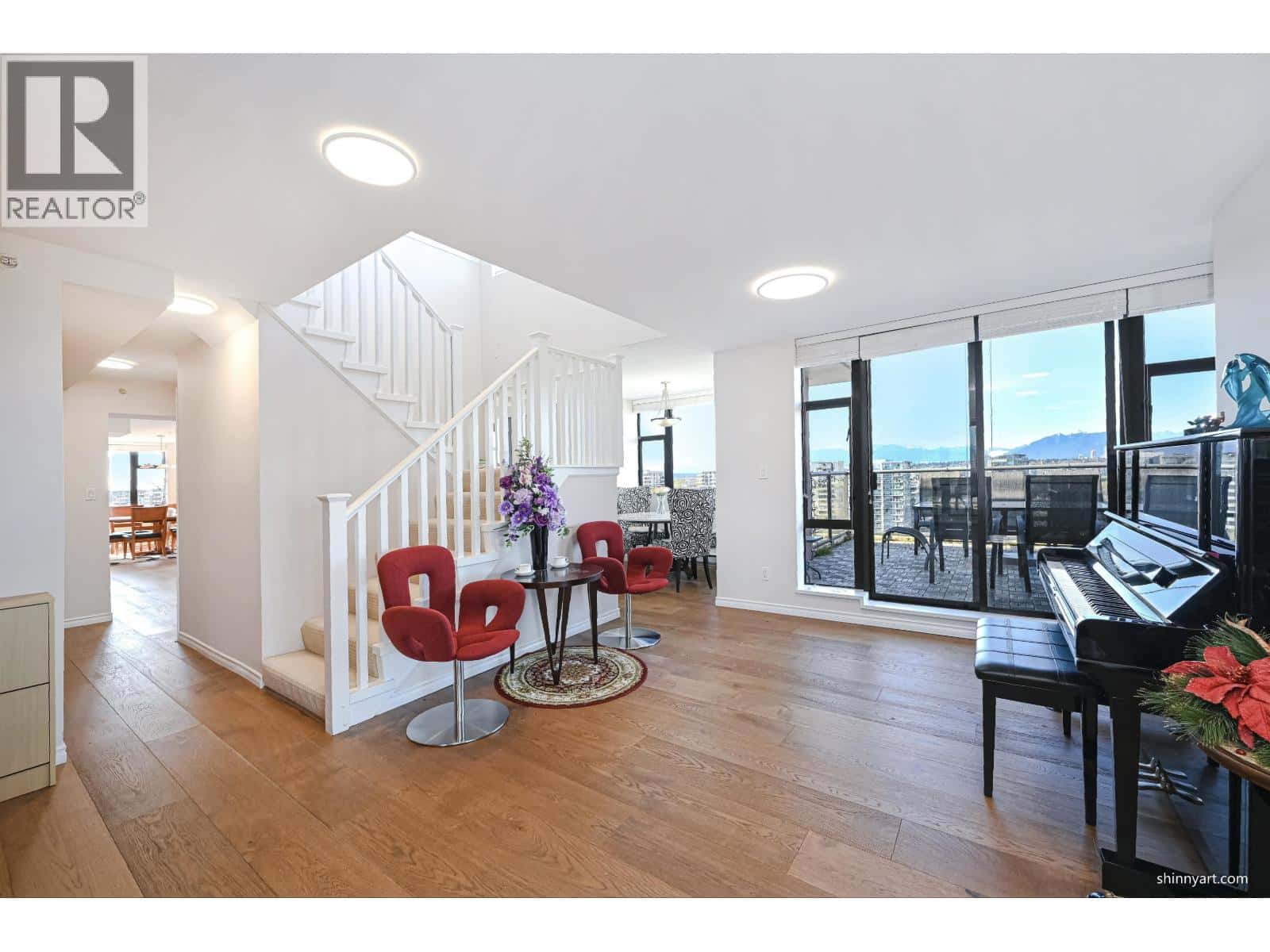 , Richmond, British Columbia — Richmond, British Columbia - Photo 3 of 37