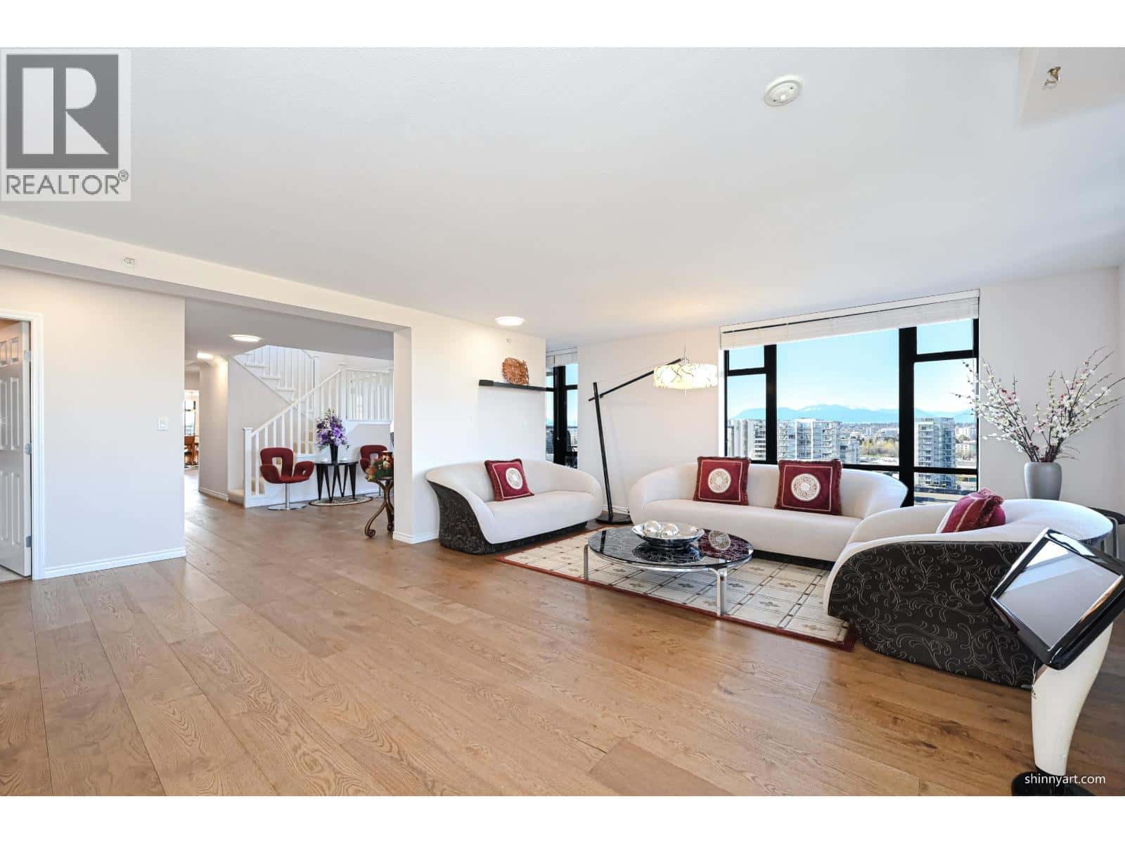 , Richmond, British Columbia — Richmond, British Columbia - Photo 5 of 37