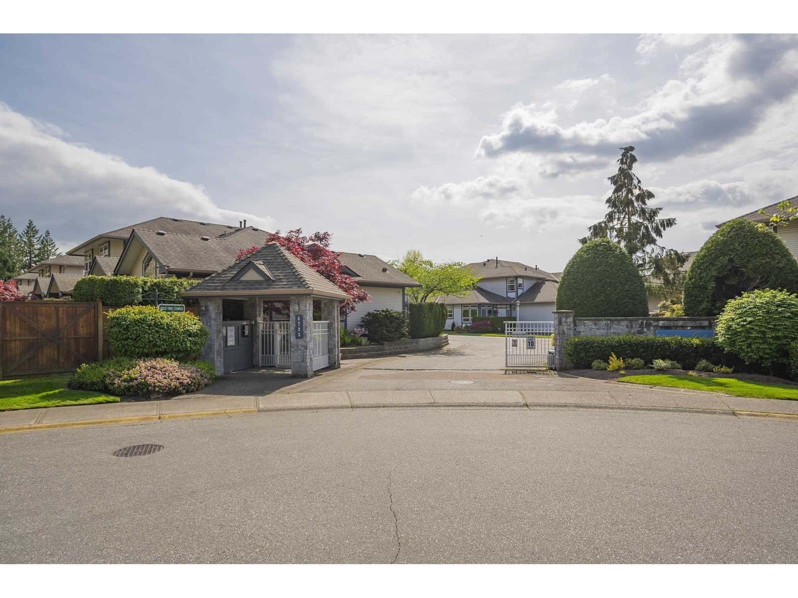 , Langley, British Columbia — Langley, British Columbia - Photo 5 of 37