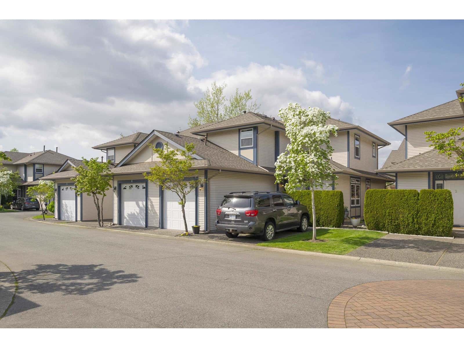 , Langley, British Columbia — Langley, British Columbia - Photo 3 of 37