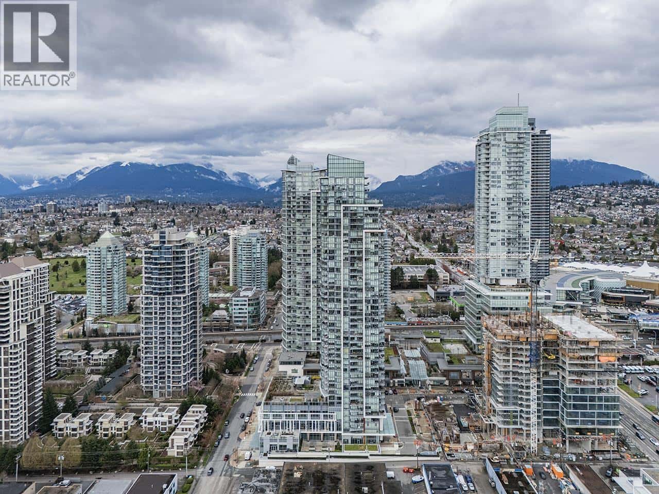 , Burnaby, — Burnaby - Photo 2 of 36