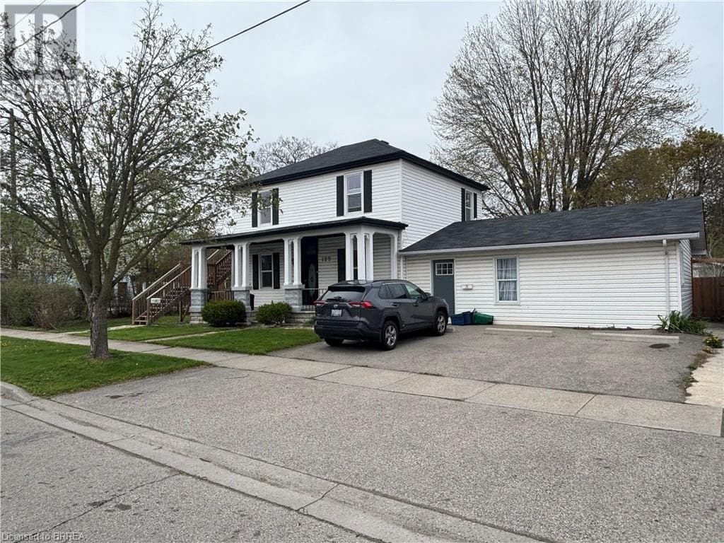 196 MARLBOROUGH Street — Brantford, Ontario - Main photo