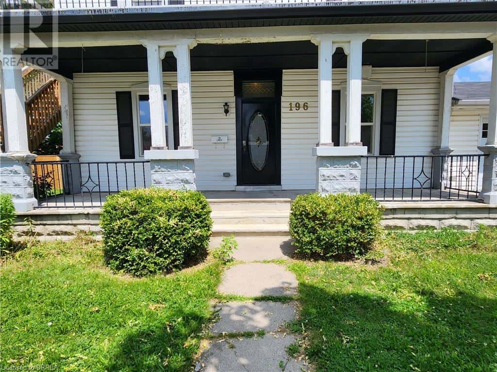 196 MARLBOROUGH Street — Brantford, Ontario - Photo 2 of 27
