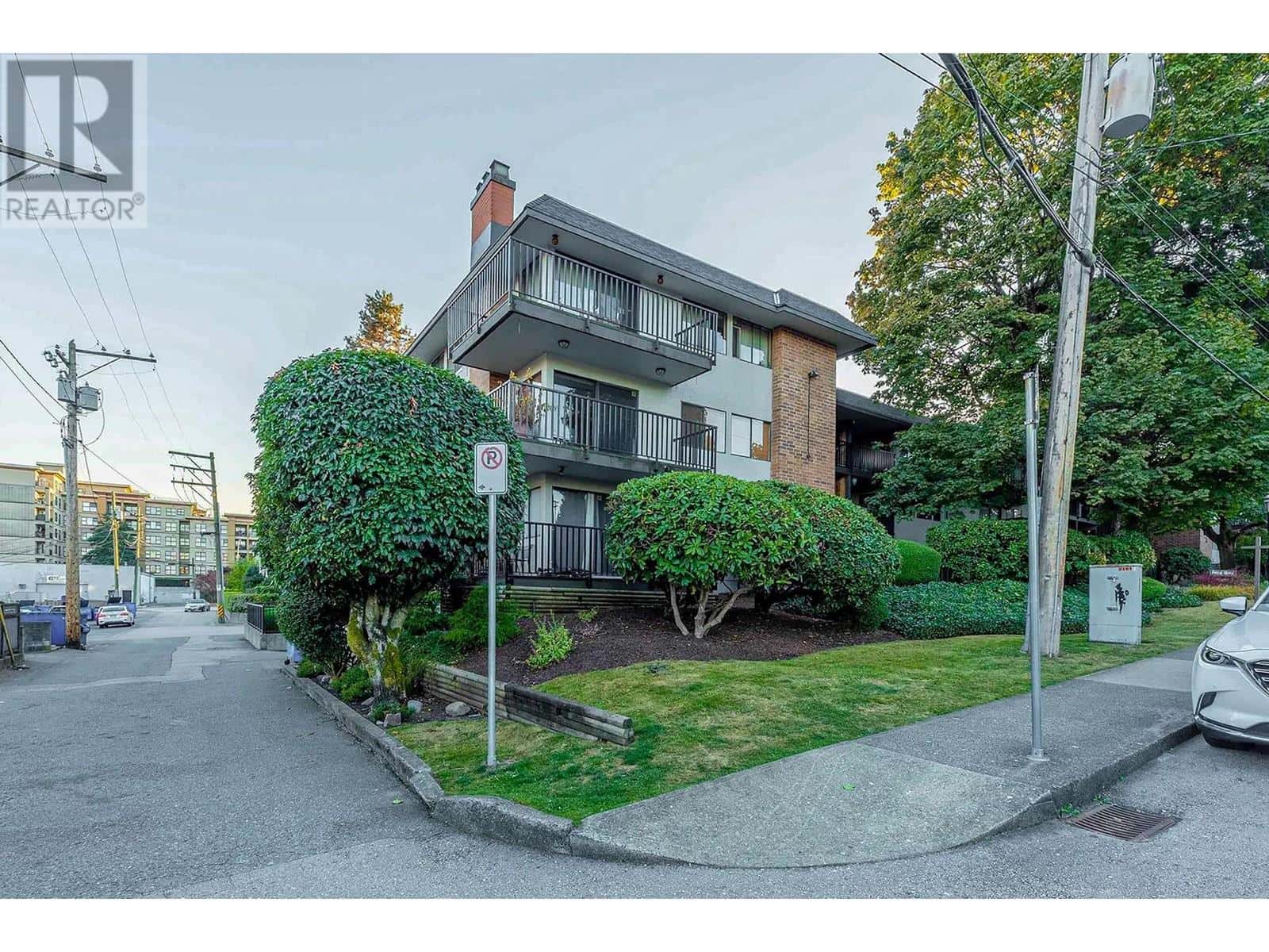 , New Westminster, British Columbia — New Westminster, British Columbia - Photo 2 of 21