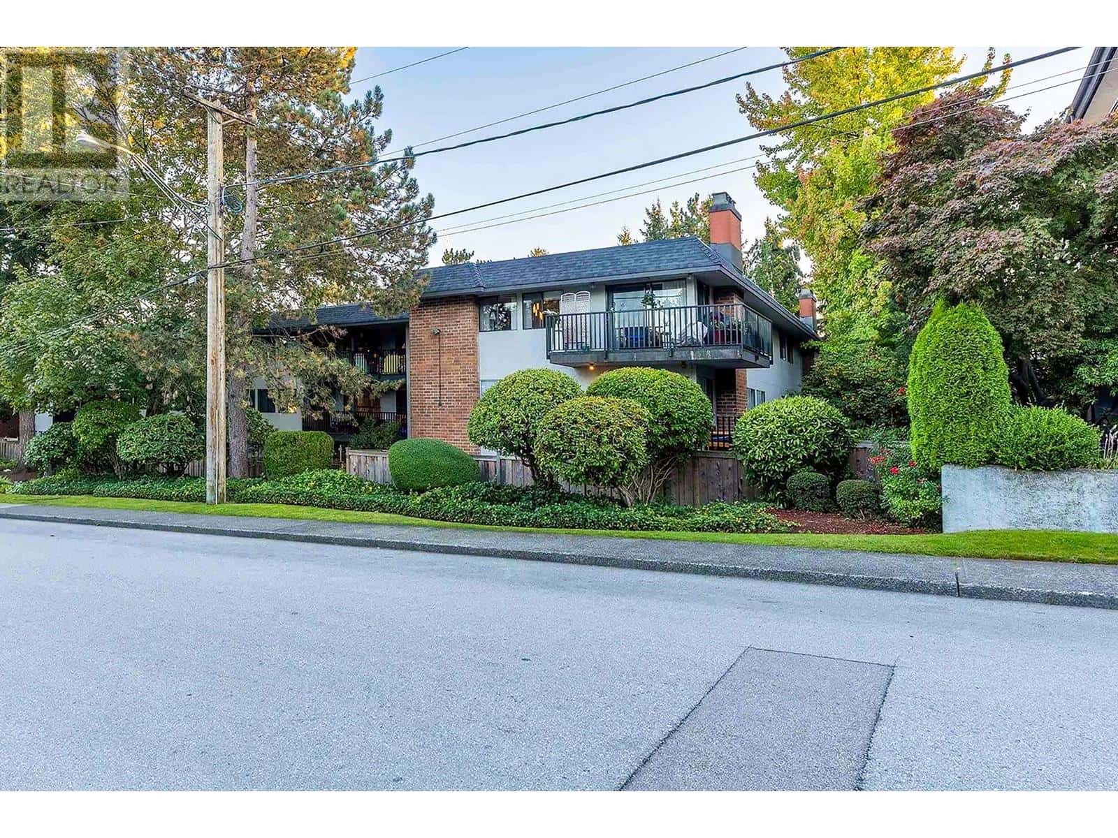 , New Westminster, British Columbia — New Westminster, British Columbia - Photo 3 of 21