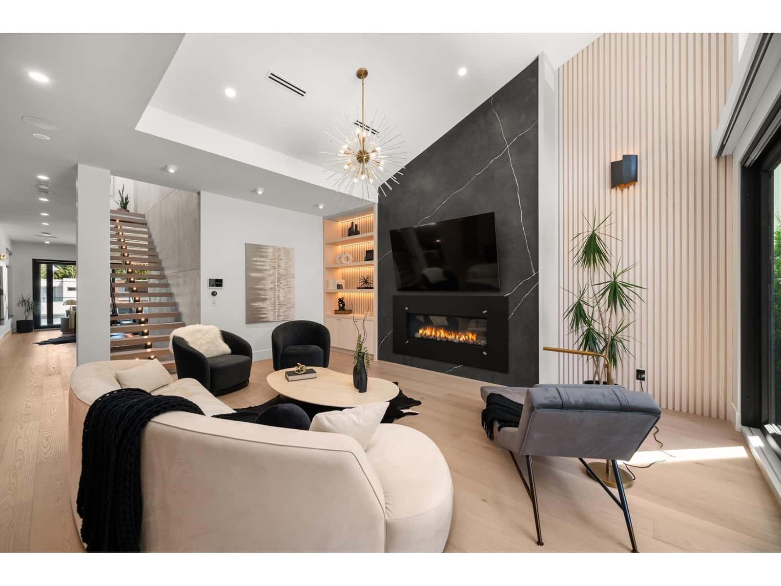 1255 KENT STREET — White Rock, British Columbia - Photo 5 of 40