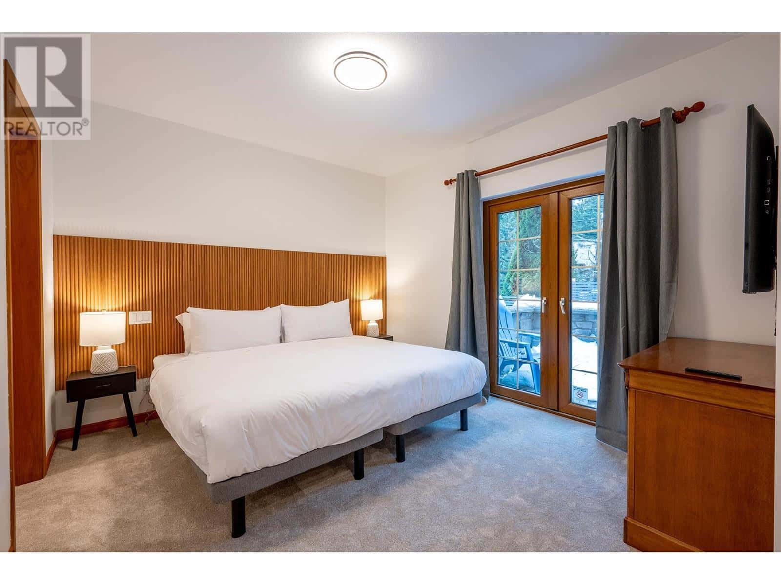 , Whistler, British Columbia — Whistler, British Columbia - Photo 4 of 13