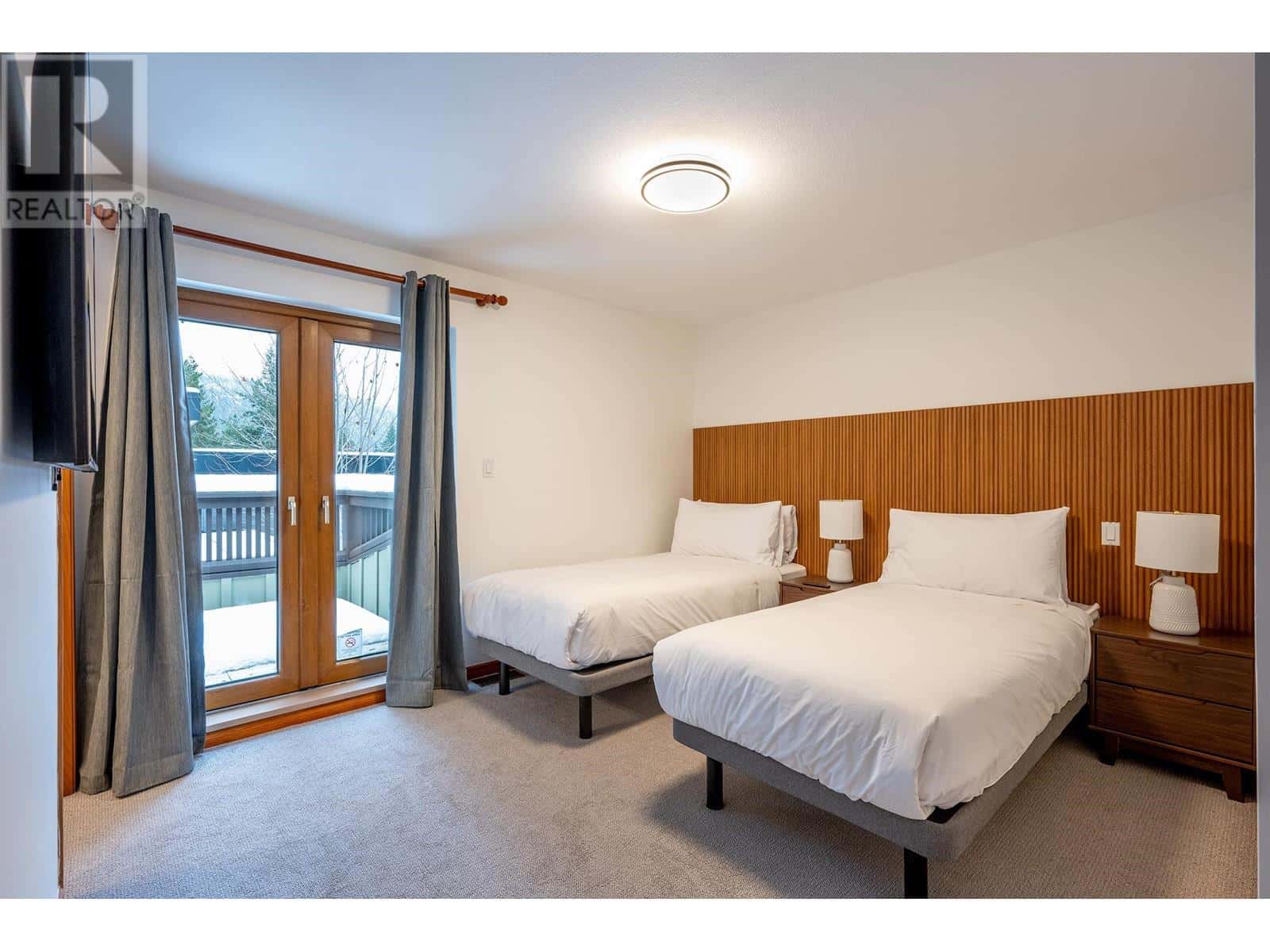 3012 ALPINE CRESCENT — Whistler, British Columbia - Photo 5 of 13