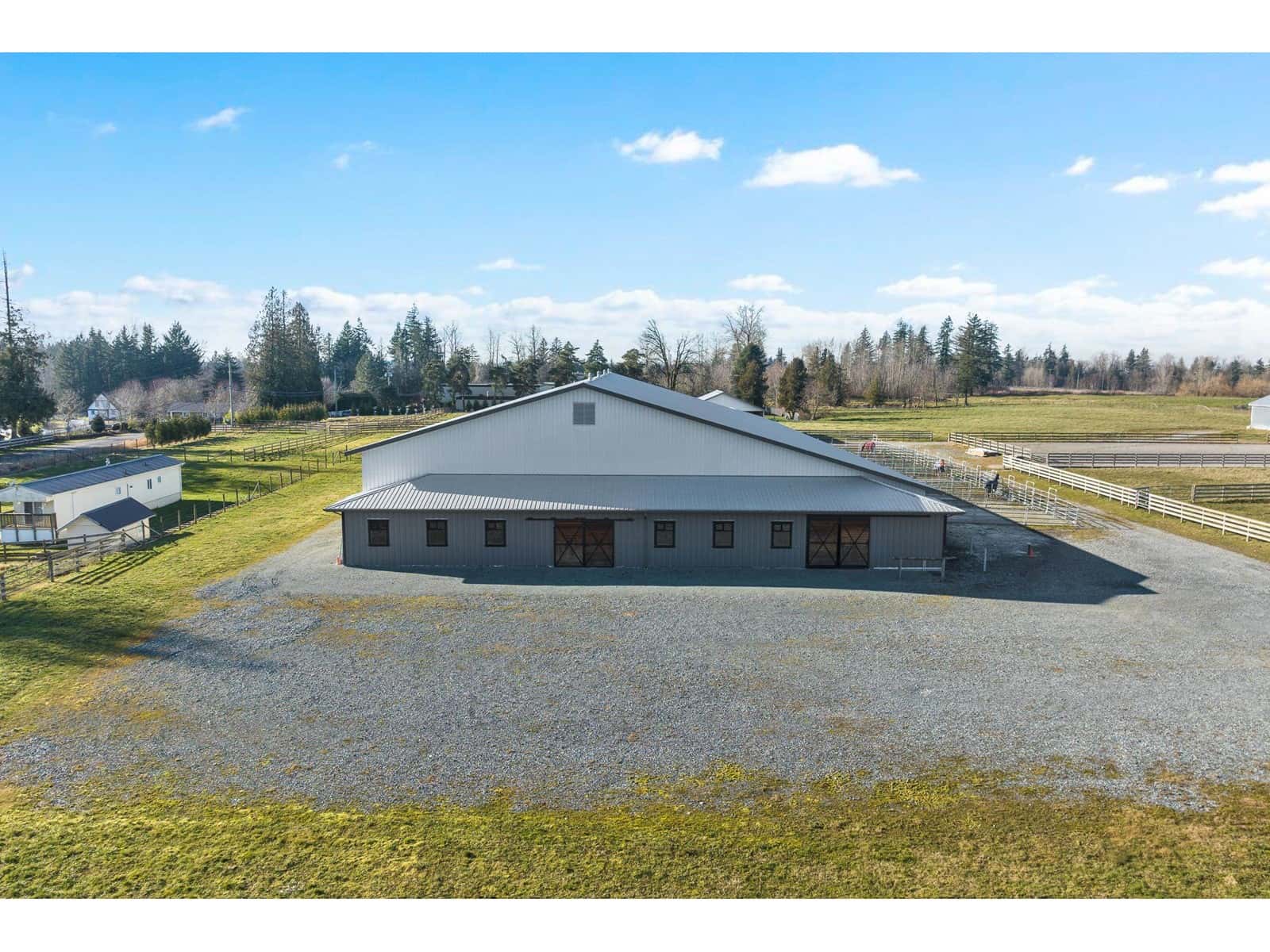 2473 240 STREET — Langley, British Columbia - Photo 4 of 40