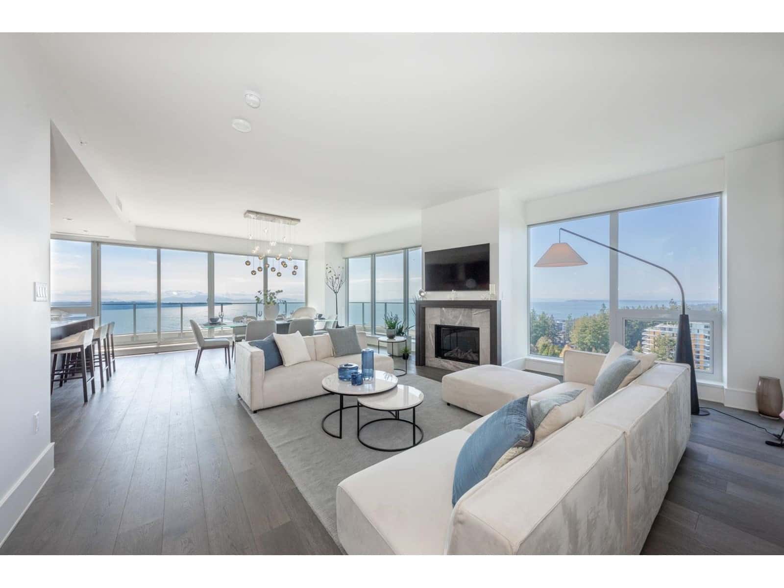 1501 1500 MARTIN STREET — White Rock, British Columbia - Photo 4 of 40