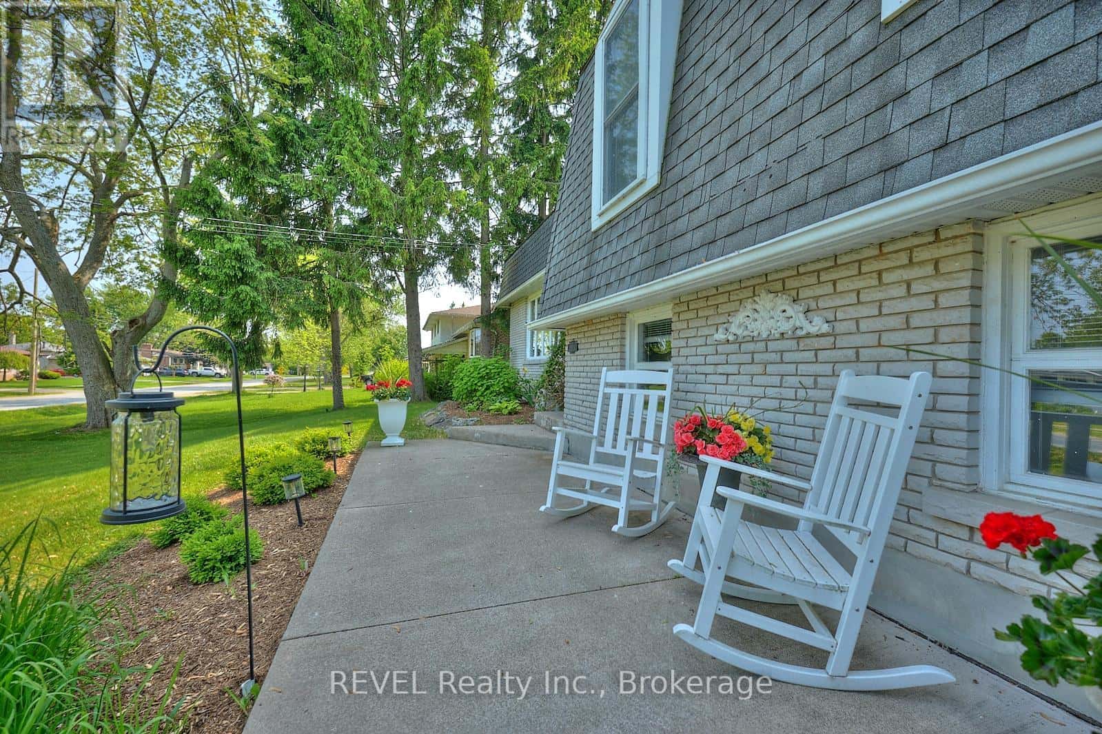 , Fort Erie (Crescent Park), — Fort Erie (Crescent Park) - Photo 2 of 40