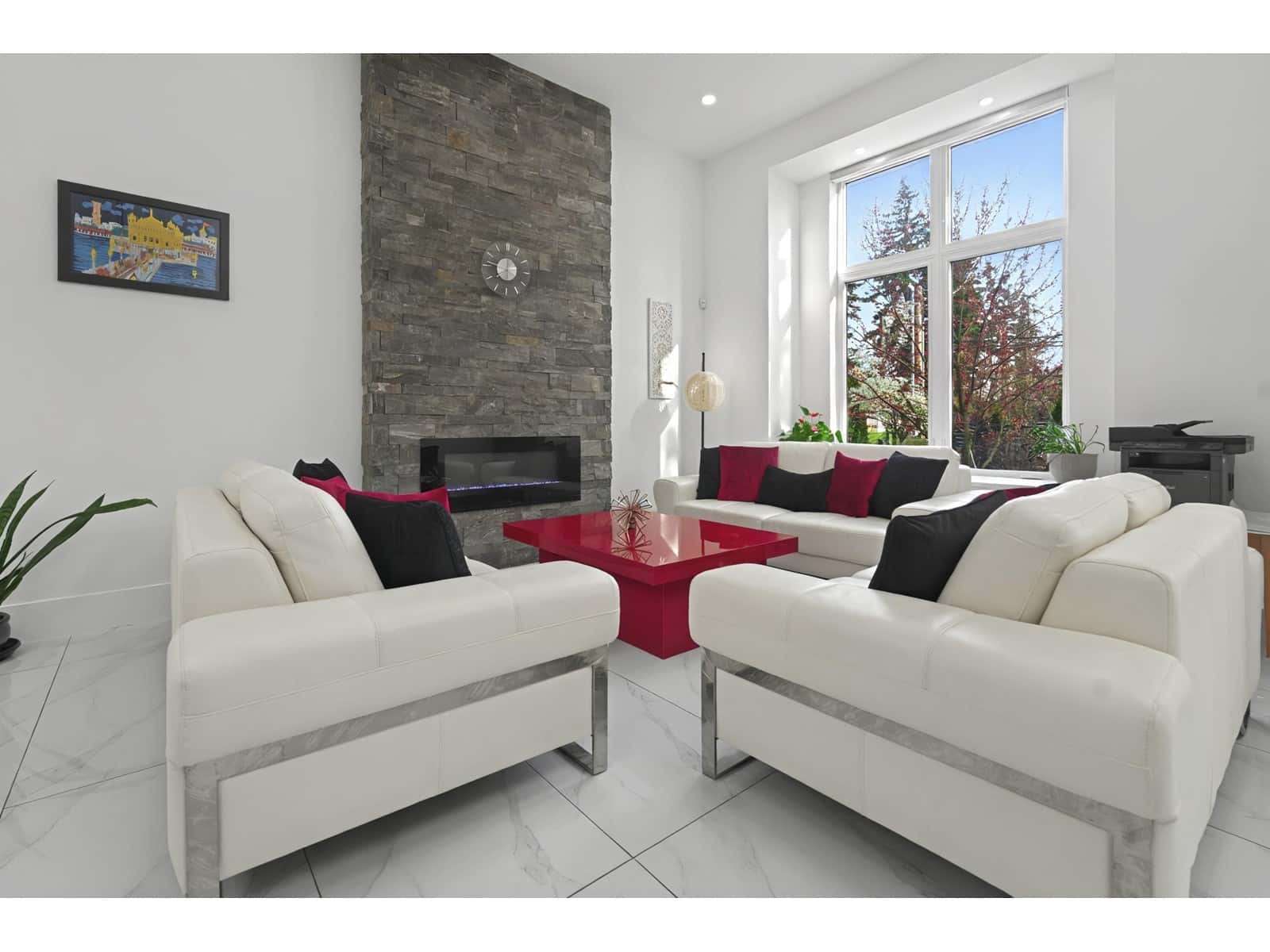 , Surrey, British Columbia — Surrey, British Columbia - Photo 4 of 39