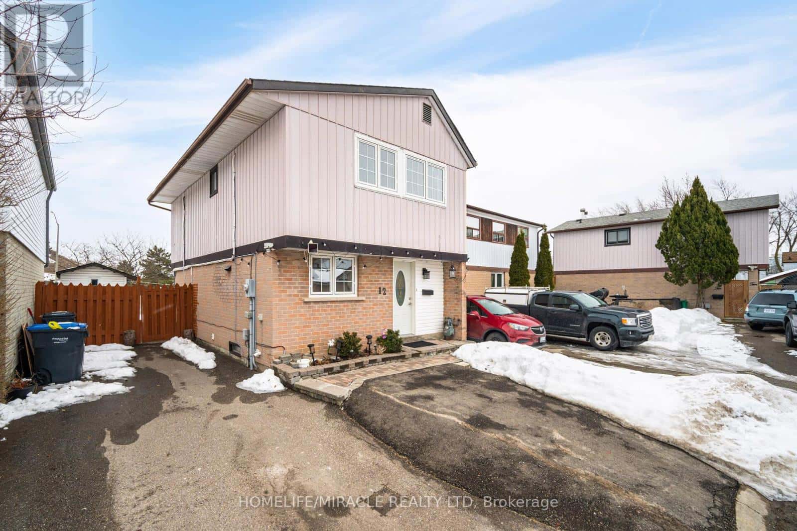 , Brampton (Central Park), — Brampton (Central Park) - Photo 2 of 72