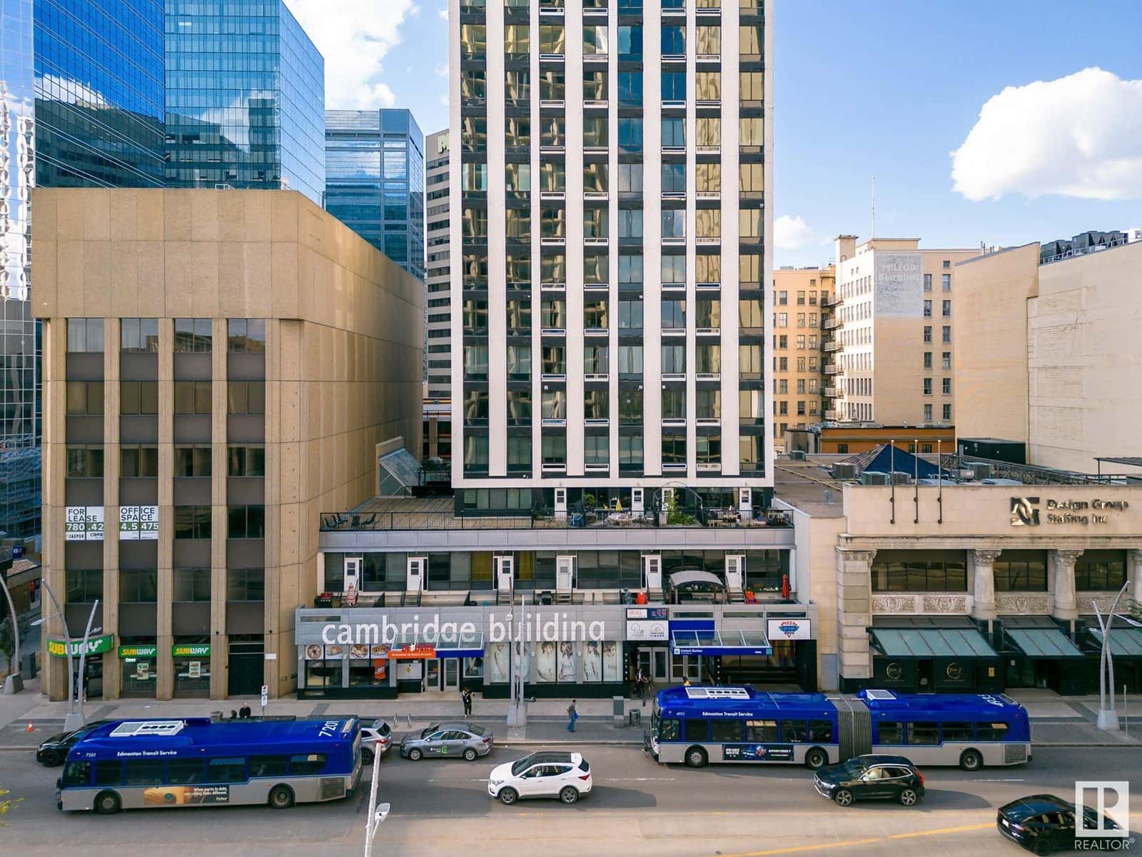 , Edmonton, — Edmonton - Photo 2 of 25