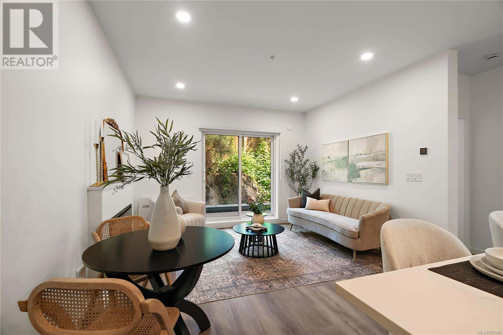 , Esquimalt, British Columbia — Esquimalt, British Columbia - Photo 5 of 27