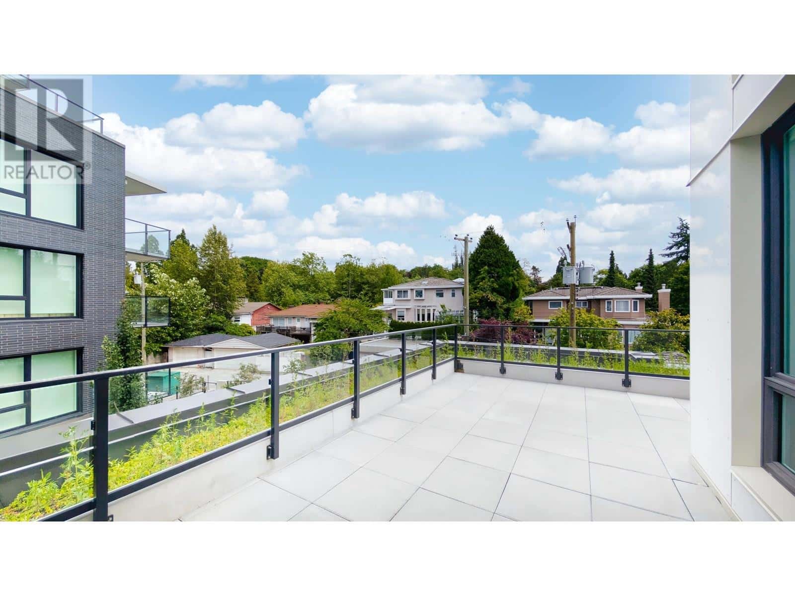 , Vancouver, — Vancouver - Photo 4 of 40