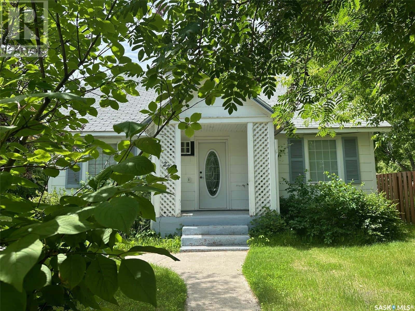 , Hudson Bay, Saskatchewan — Hudson Bay, Saskatchewan - Photo 2 of 46