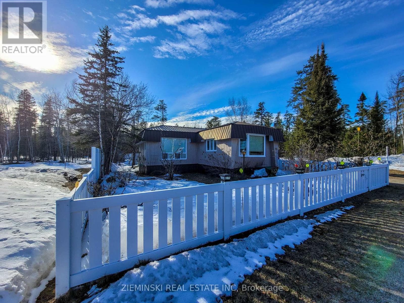 , Iroquois Falls, — Iroquois Falls - Main photo