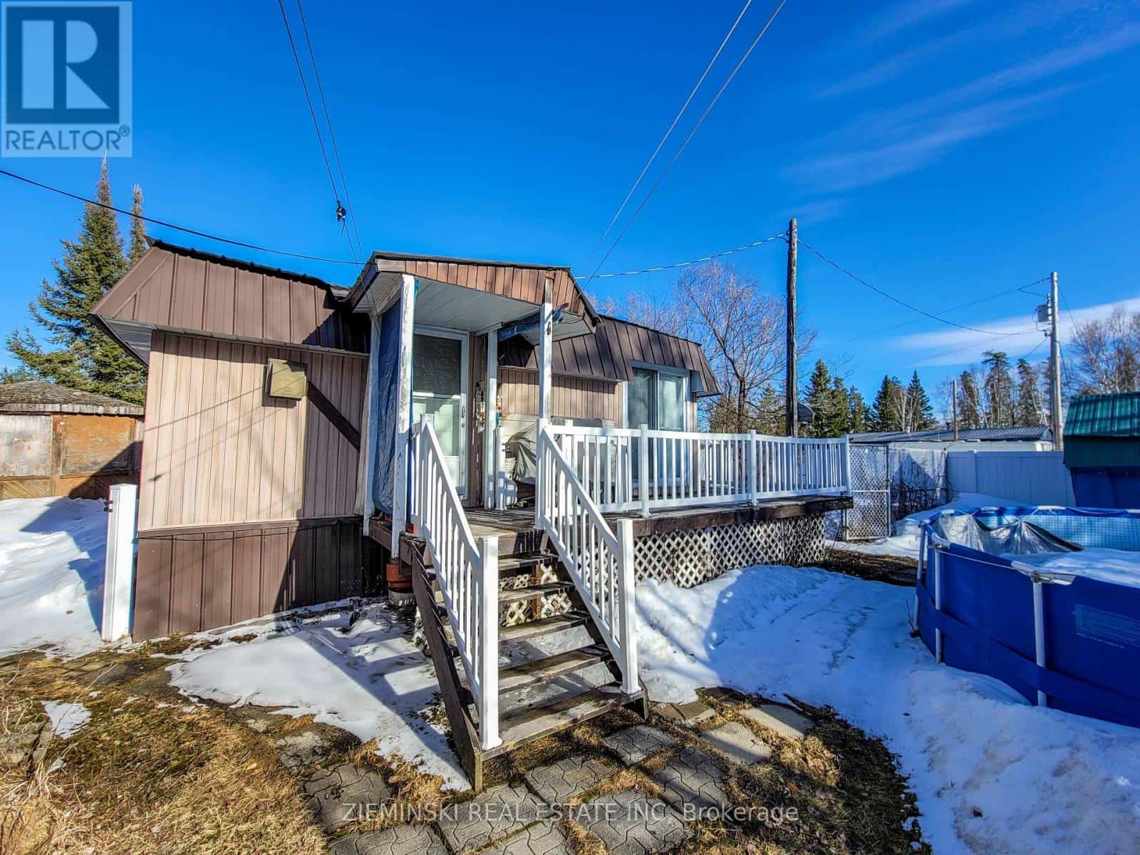 , Iroquois Falls, — Iroquois Falls - Photo 3 of 20