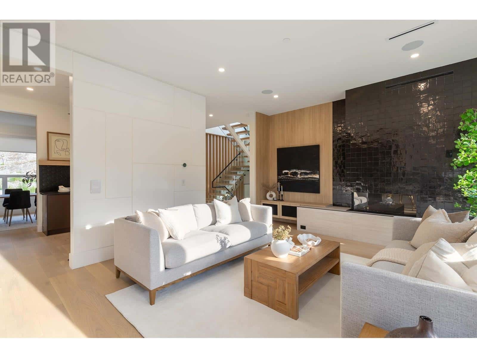 , Whistler, British Columbia — Whistler, British Columbia - Photo 2 of 40