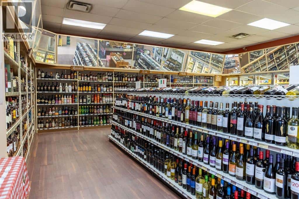 , Rocky Mountain House, Alberta — Rocky Mountain House, Alberta - Photo 2 of 37