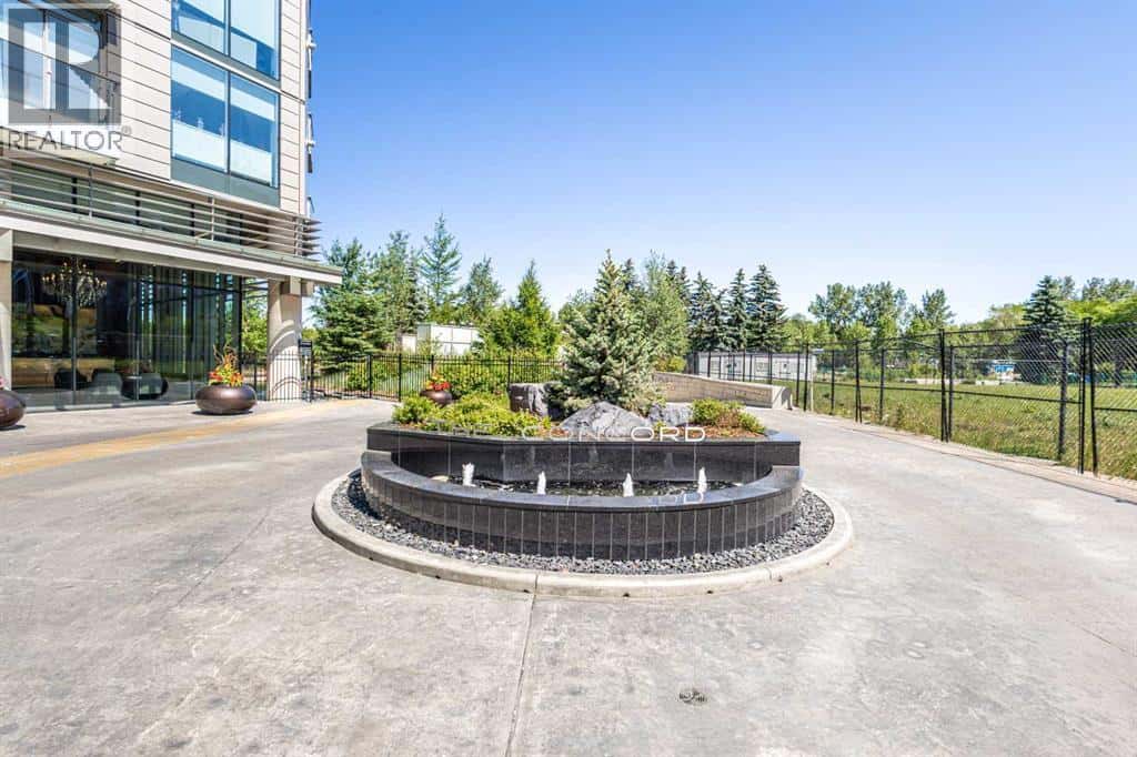 , Calgary, Alberta — Calgary, Alberta - Photo 2 of 47