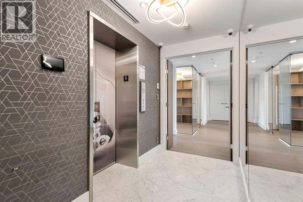 , Calgary, Alberta — Calgary, Alberta - Photo 4 of 47