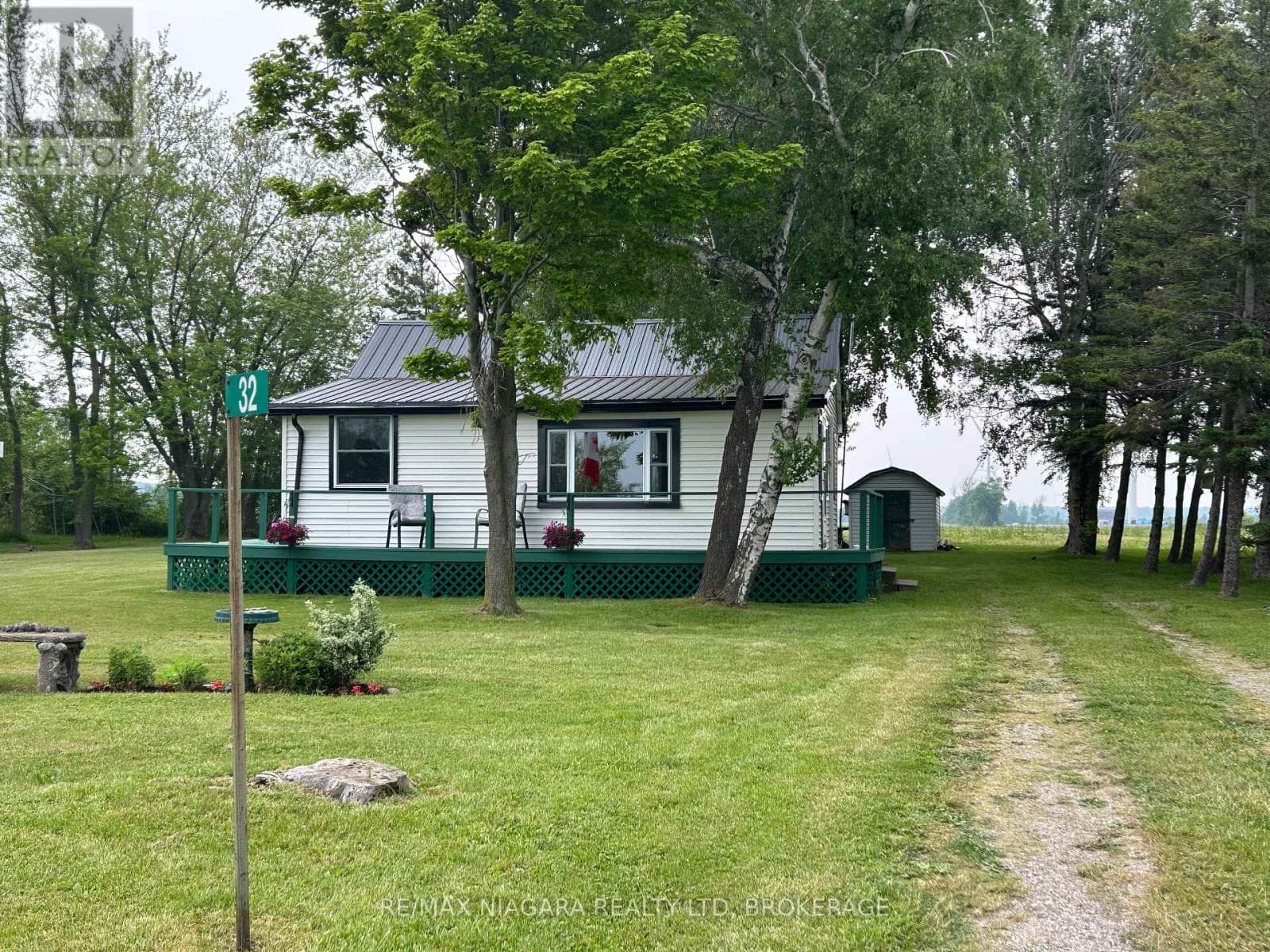 32 ERIE HEIGHTS LINE — Haldimand (Dunnville), Ontario - Main photo