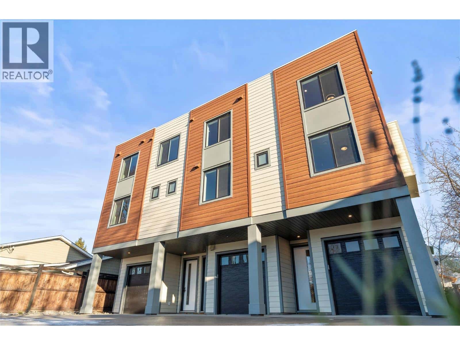 , Vernon, British Columbia — Vernon, British Columbia - Photo 2 of 32