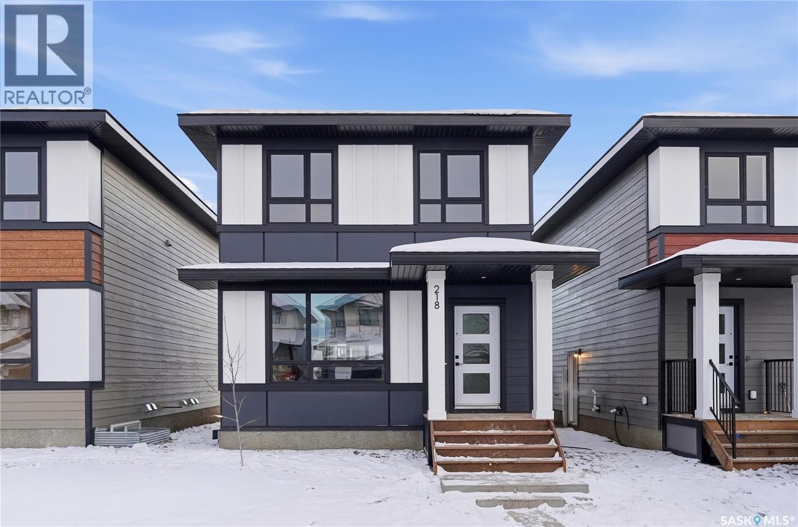 , Saskatoon, Saskatchewan — Saskatoon, Saskatchewan - Main photo