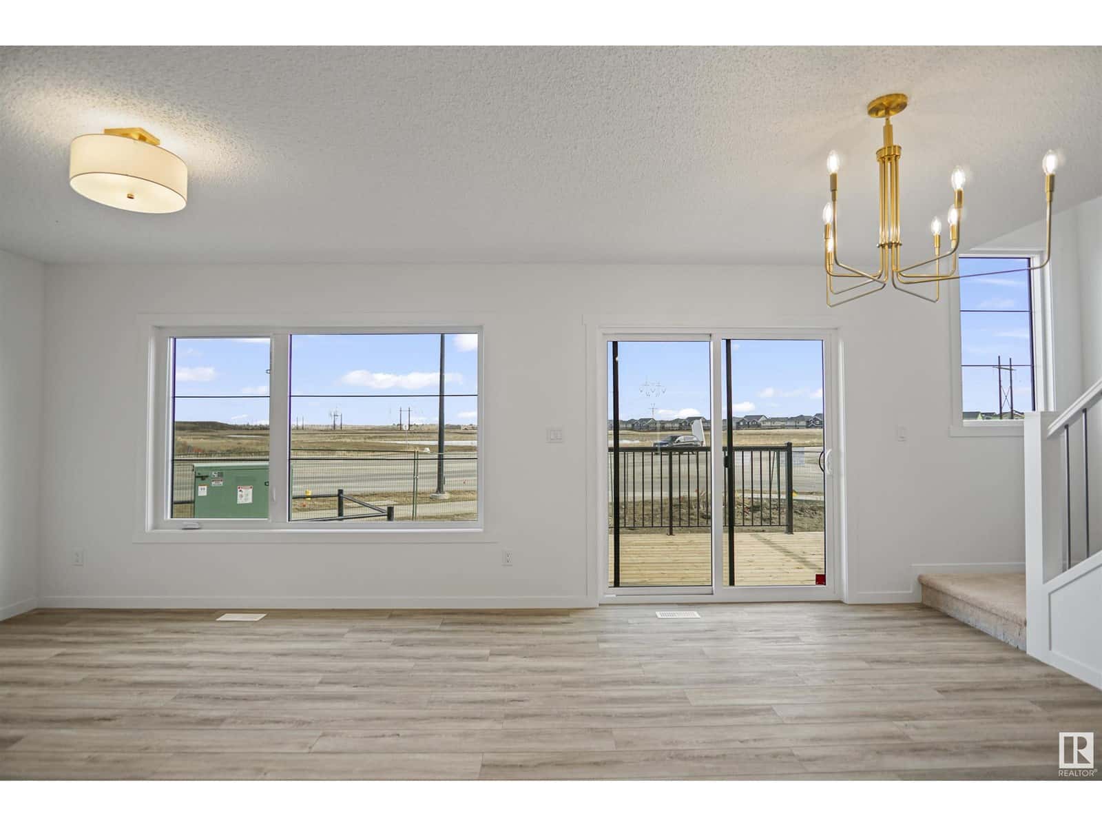 , Edmonton, Alberta — Edmonton, Alberta - Photo 4 of 22