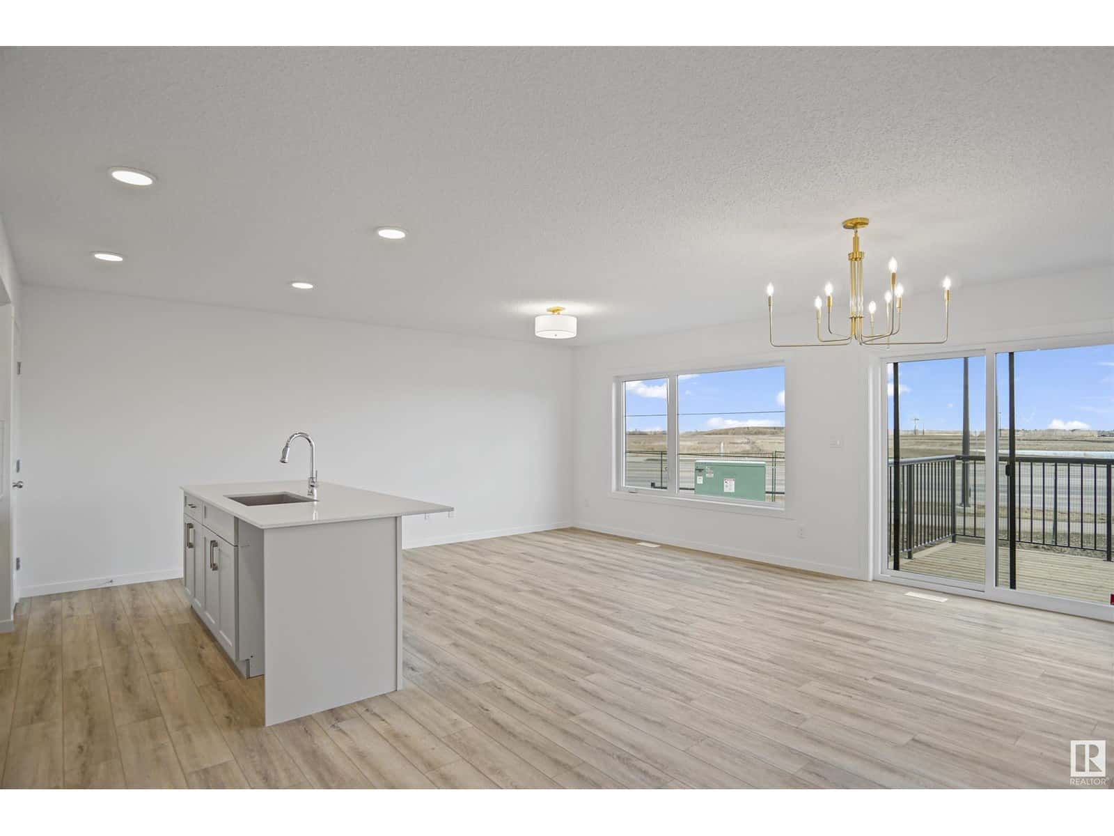 , Edmonton, Alberta — Edmonton, Alberta - Photo 5 of 22